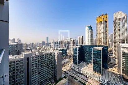 Burj Khalifa View | High floor | Prime Location