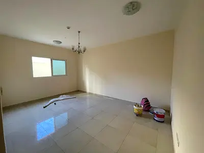 باركينج مجاني إطلالة مفتوحة تسهيلات في الدفعات تأمين شيك لا يصرف موقع خدمي ترفيهي متميز قريبة على مخرج دبي