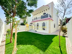 FULLY RENOVATED 4BR+MAIDS+LAUNDRY+STUDY+DRIVER PRIVATE GARDEN INDEPENDENT VILLA