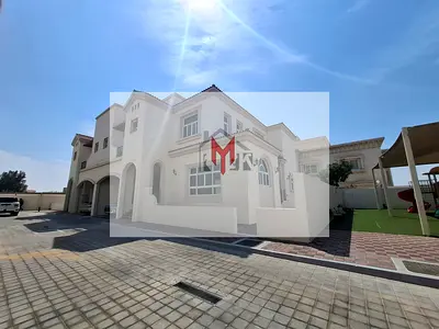 Full Renovation Villa / 4 Bedroom / Maid room + Driver Room & Garage Parking