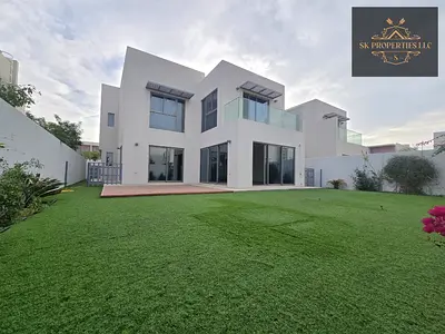 ✨ فيلا عائلية مكونة من 4 غرف نوم مع حديقة كبيرة في منطقة الزاهية، الشارقة ✨