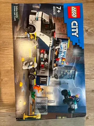 FLASH SALE BRAND NEW LEGO 60418 CITY POLICE MOBILE CRIME LAB TRUCK