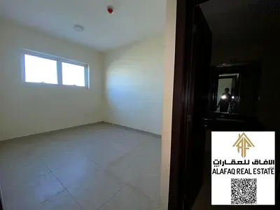 دوبليكس 3 غرف للإيجار السنوي في الزاهية عجمان قريب من شارع محمد بن زايد 3 حمامات 2 مطبخ 60,000 درهم على 4 دفعات موقع عائلي مميز