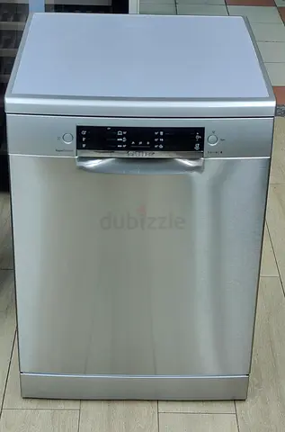 Bosch series 4 three racks dishwasher in excellent condition