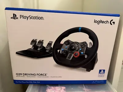 Logitech G29 Driving Force Racing Wheel