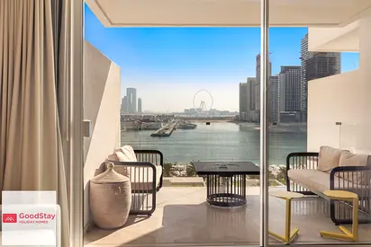 Sea View 2BDR Apartment | Pool & Beach Access