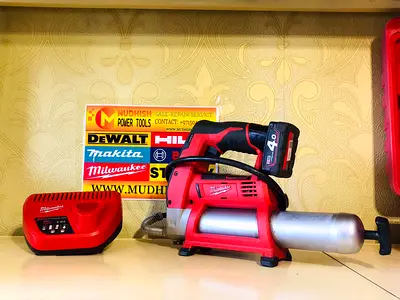 MILWAUKEE 2446-20 M12 GRESE GUN