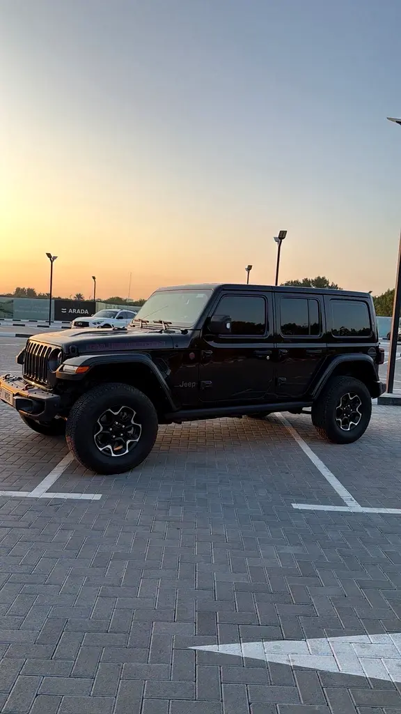 Jeep Wrangler Unlimited 2023 — photo 1 of 7