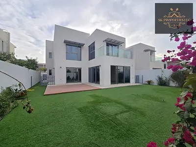 ✨ فيلا عائلية مكونة من 4 غرف نوم مع حديقة كبيرة في منطقة الزاهية، الشارقة ✨