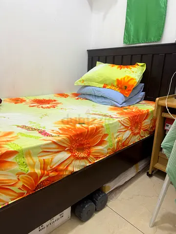 Comfortable Single Bed with mattress urgent sale
