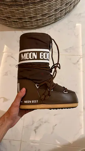Moon Boots for Sale | BRAND NEW NEVER USED | Size 31/34 | 120AED