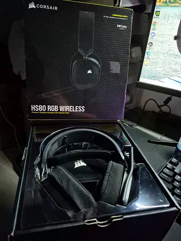 Corsair HS80 RGB Wireless Gaming Headset