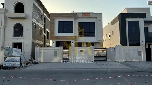فرصه ذهبيه للبيع فيلا 6غرف تشطيب مميز موقع ممتاز بالحليو 2 شامل رسوم التسجيل والتميلك - تملك حر