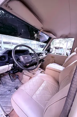 صورة 8 لـ 1986 Toyota LAND CRUISER