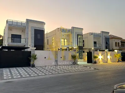 Deux villas mitoyennes | Emplacement privilégié | 5 suites parentales | Piscine | Pleine propriété
