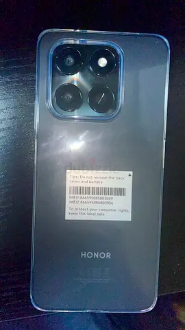 Honor Mobile Phone for Sale with Charger, phone case and screen protector.