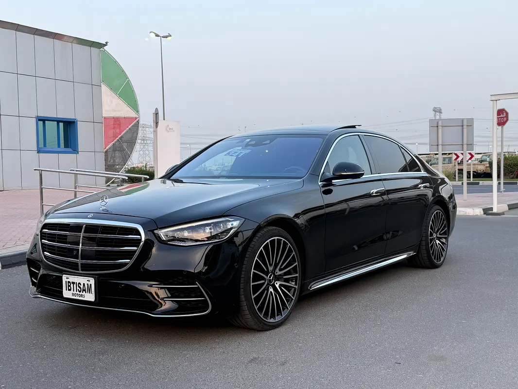 Mercedes-Benz S-Class 2022 — photo 1 of 14