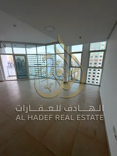 🏰 Massive Family Apartment on Al Khan Main Street! 🏰 Al Hadaf Real Estate presents a premium l