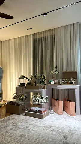 Elegant Home Decorations Displayصندوق زهاب