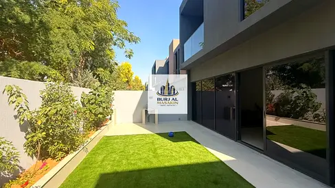 Premium 3BHK End Corner | Landscape Facing | 2500 Sqft