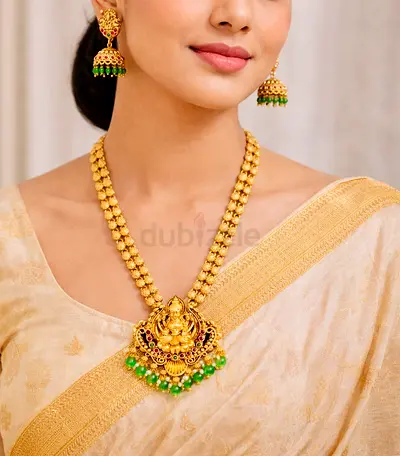 Traditional Gold Necklace and Earrings Set
