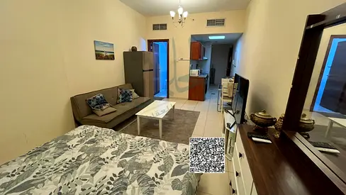 استوديو للبيع في أبراج الأورينت – فرصة استثمارية مميزة  الموقع: أبراج الأورينت   الطابق: مرتفع بإطلالة جميلة