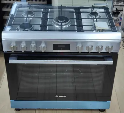 Bosch latest model full gass cooker oven with fan