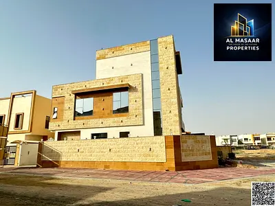 Prime location directly on the main road and in front of all services
