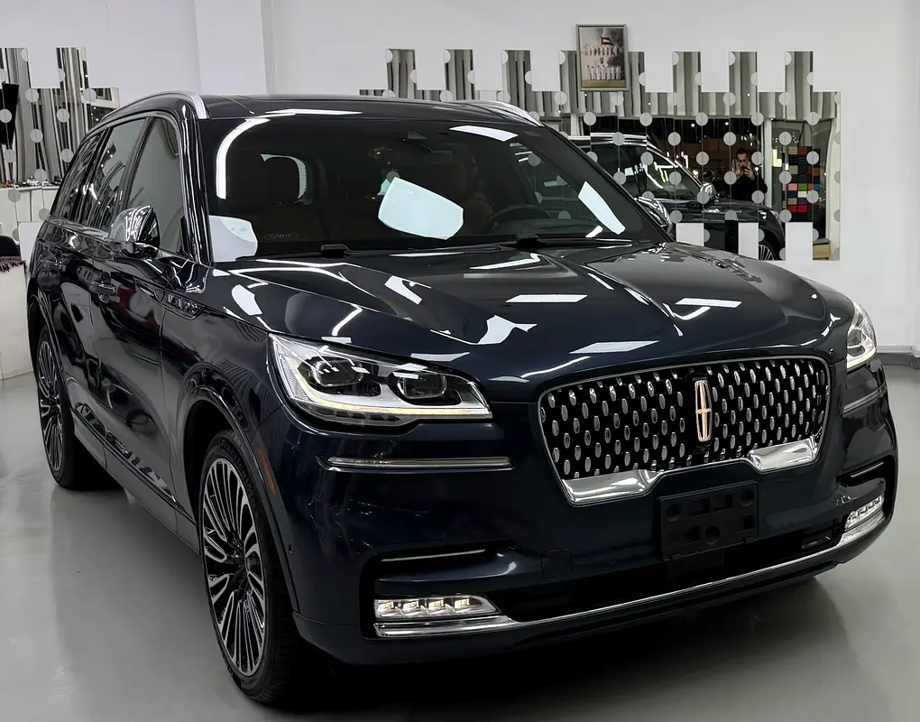 Lincoln Aviator 2022 — photo 1 of 19