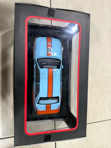 Collectible DIECAST 1:24 Model Car - Gulf Racing