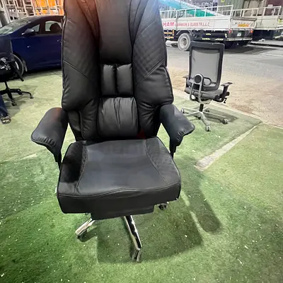 Executive ergonomic office chair