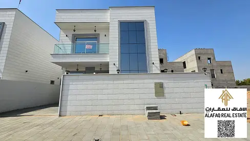 فيلا فاخرة للبيع بسعر مغرٍ | 5 غرف ماستر تشطيب راقٍ و4 واجهات حجر مع خدمات شاملة وفرصة تفاوض سريعة