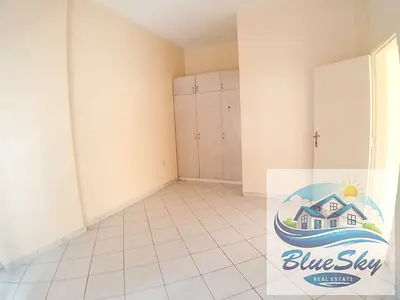 Good looking 1bhk With balcony wardrobe 4,6 chqs payment just for rent 30k