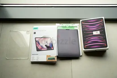 iPad Pro 11-inch (4th Generation) – 256GB – Space Grey (Wi-Fi Only) M2 with box and zero scratches