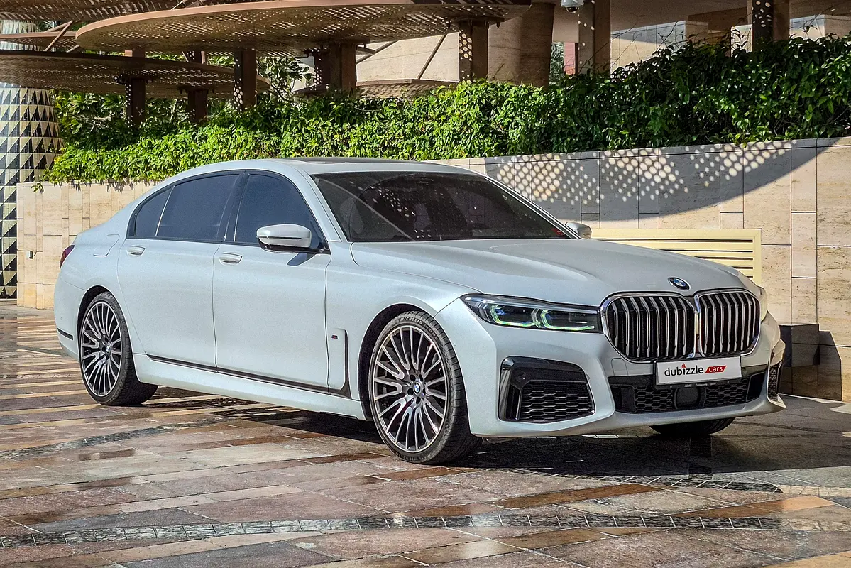 BMW 7-Series 2022 — photo 1 of 19