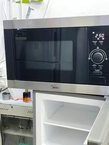 Midea Built-in Microwave Oven, Curtain Pack Never used Brand New
