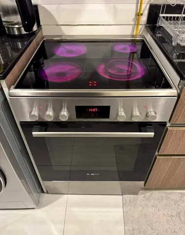 BOSCH Touch Timer 4 Eyes Full Electric Ceramic Cooker Range Size 60cm