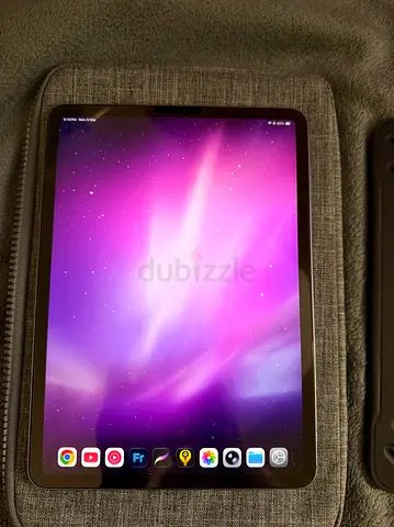 iPAD PRO 11 in M2 128GB WiFi + Cellular with ESR Case and Apple Pencil 2