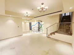 Available 5 Bedroom villa All Master bedroom/away from fly zone/ Maid Room/Store Room/Laundry Room/C