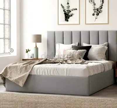 Brand new Queen size bed storage bed nd medical mattress queen bed