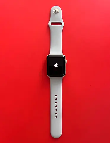 Apple Watch Series 2, 42mm, Gold Aluminum