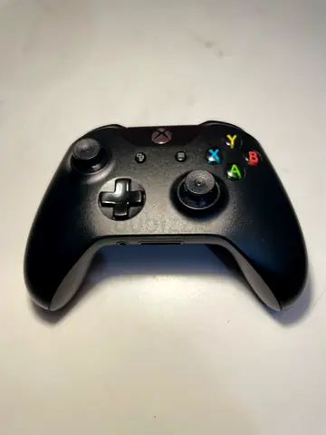 Xbox One Controller with accessories