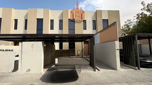 Elegant 2BR Townhouse with Maidroom + wardrobes in Nasma