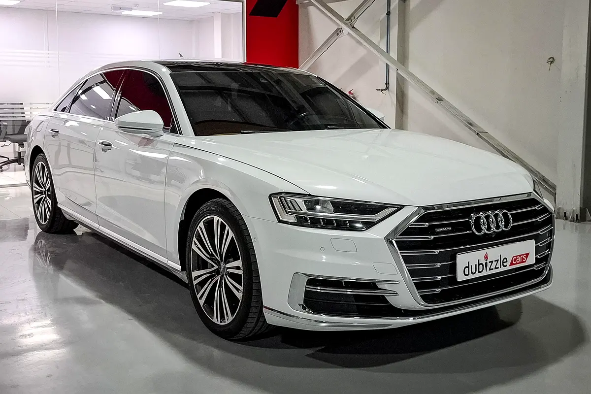 Audi A8 2018 — photo 1 of 16