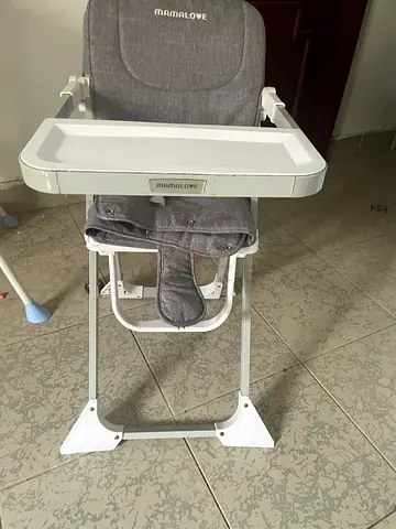 Baby high chair / feeding chair