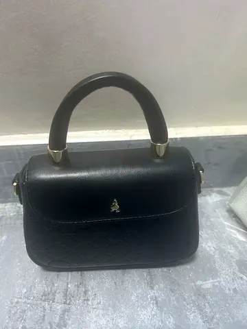 Stylish Black Handbag