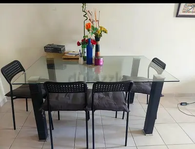 Glass Dinning table for sale with 4 chair