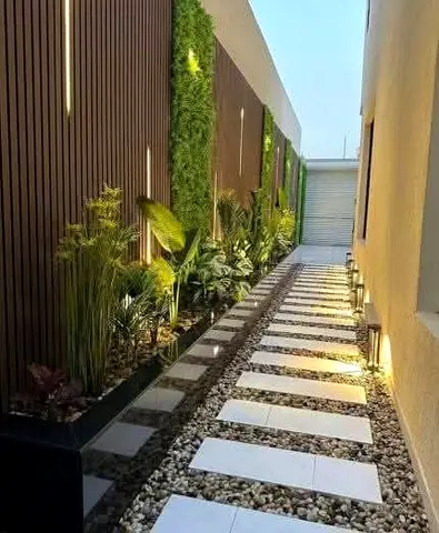 Beautiful Garden Walkway with Elegant Décor