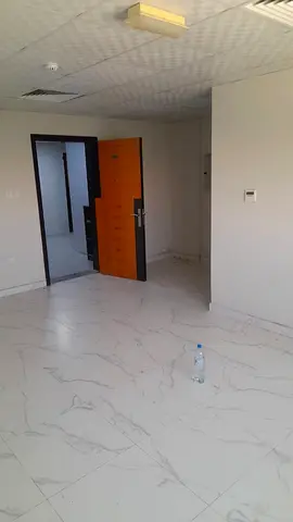 استديو مرتب بجوار منطقة الصجعة الصناعية
