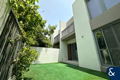 Close to Pool | Genuine | Investors deal